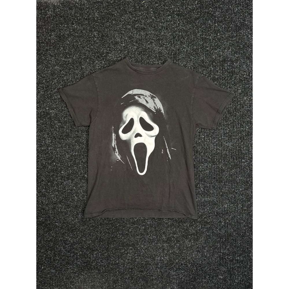 Ghost Face The Icon of Halloween Graphic T-Shirt Mens Medium Faded Black Cotton